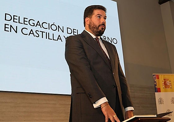 El nuevo subdelegado del Gobierno en Palencia, en la toma de posesión del cargo.