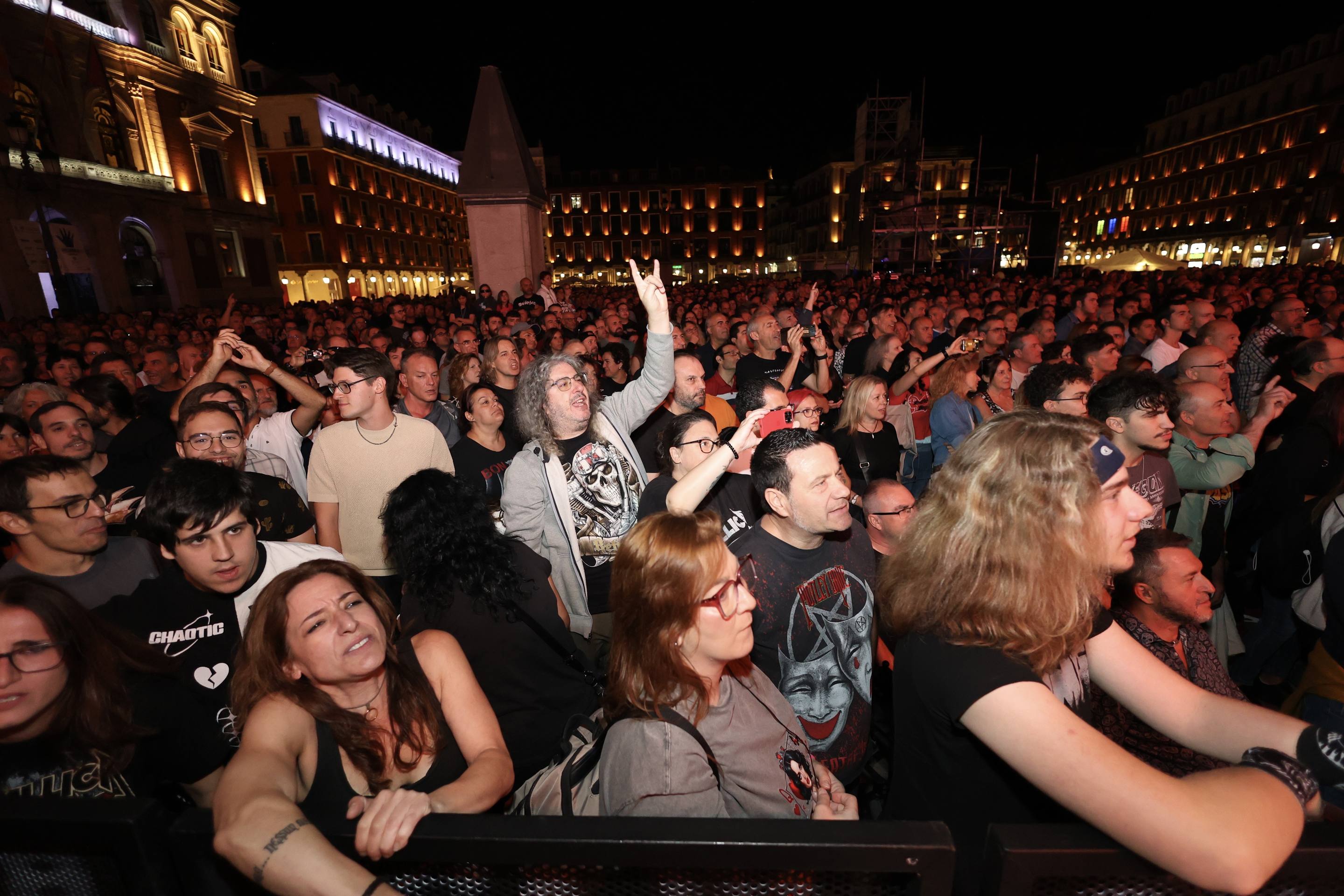 El concierto de Barón Rojo, en imágenes