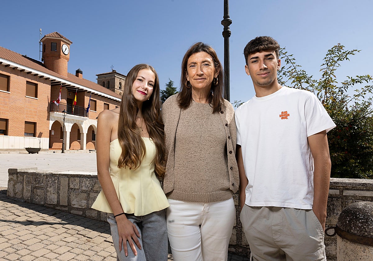 Inés Gil (reina), Pilar Peña (alcaldesa), Alonso Pascual (rey).