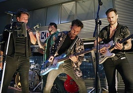 Concierto de Sinestesia junto a la plaza del Poniente