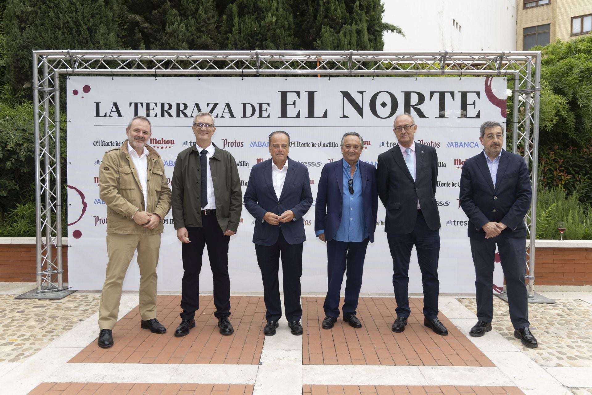 Ángel Ortiz, director de El Norte, Luis Gracia Romero, Mario Amilivia, Emilio Melero, Miguel Ángel Jiménez y Santiago Salazar, del Consejo de Cuentas de Castilla y León.