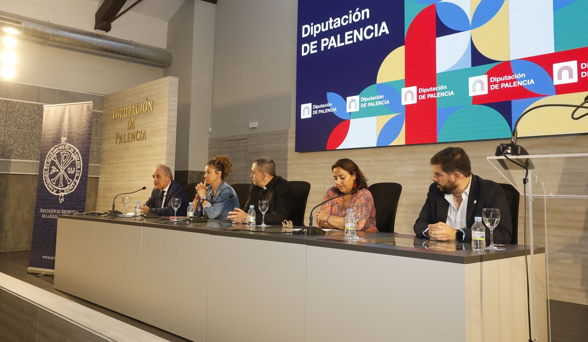 Palencia, epicentro de la archivística