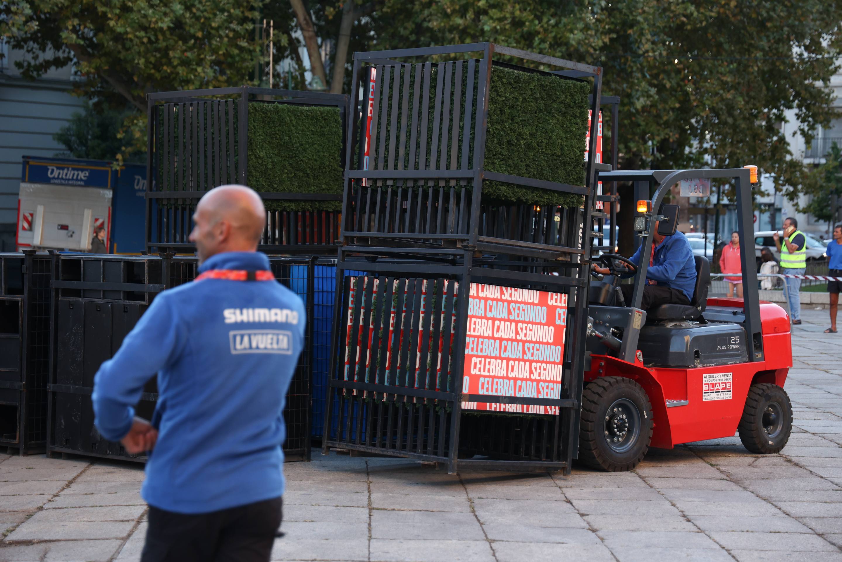 Los preparativos de La Vuelta en Valladolid, en imágenes