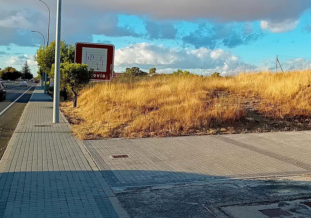 Terrenos donde el gobierno municipal quiere construir el nuevo recinto ferial de Segovia.