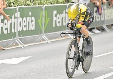 La batalla entre Vingegaard y Almeida se reduce a 12 kilómetros en Valladolid