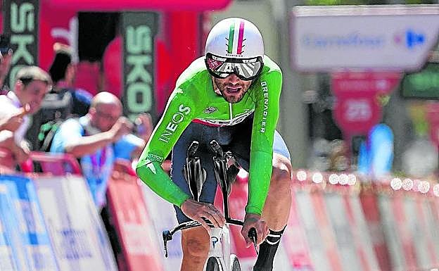 Ganna, ganador en 2022, a su llegada a la meta.