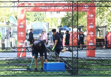Imágenes del ambiente previo al inicio de La Vuelta