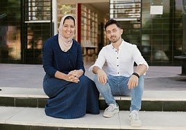 Dos jóvenes beneficiarios del programa.