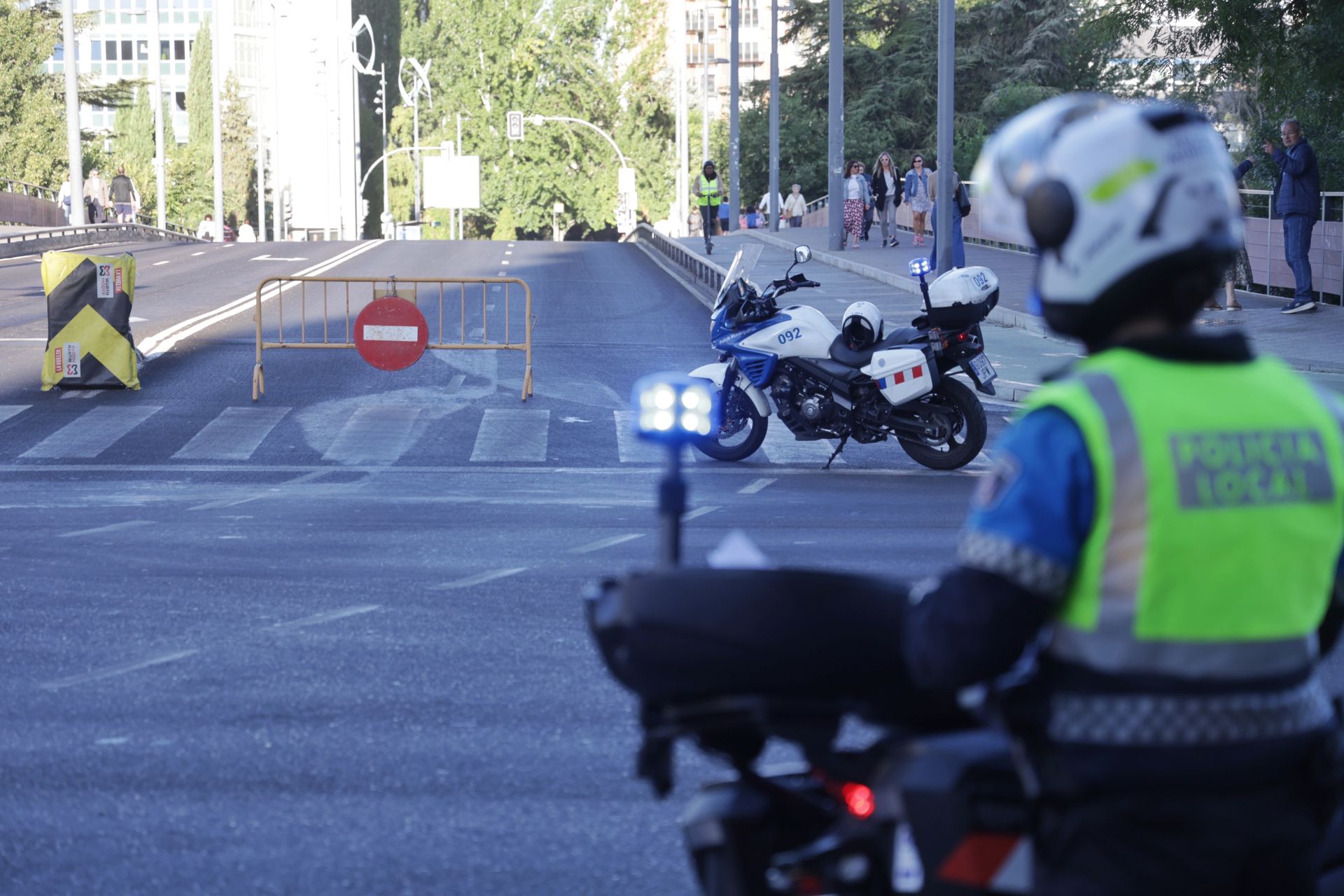 Cortes al tráfico en Isabel la Católica.