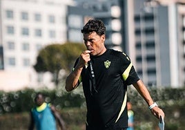 Rubi, durante un entrenamiento con el Almería