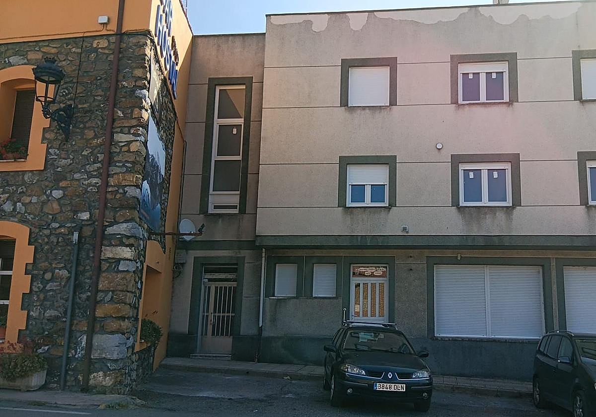 Edificio que alberga la biblioteca de Velilla.