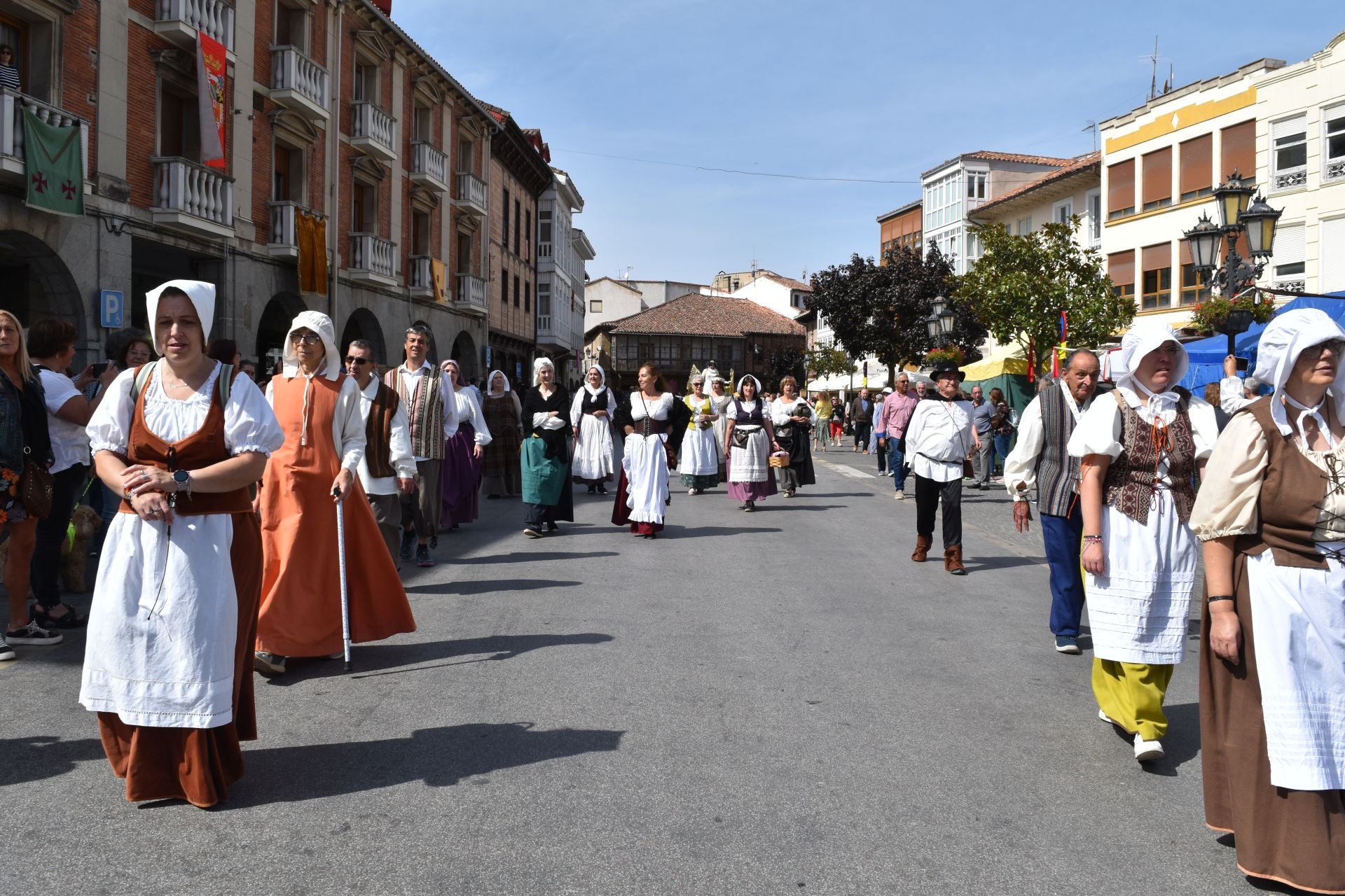 Carlos I y su hermana Leonor regresan a Aguilar de Campoo