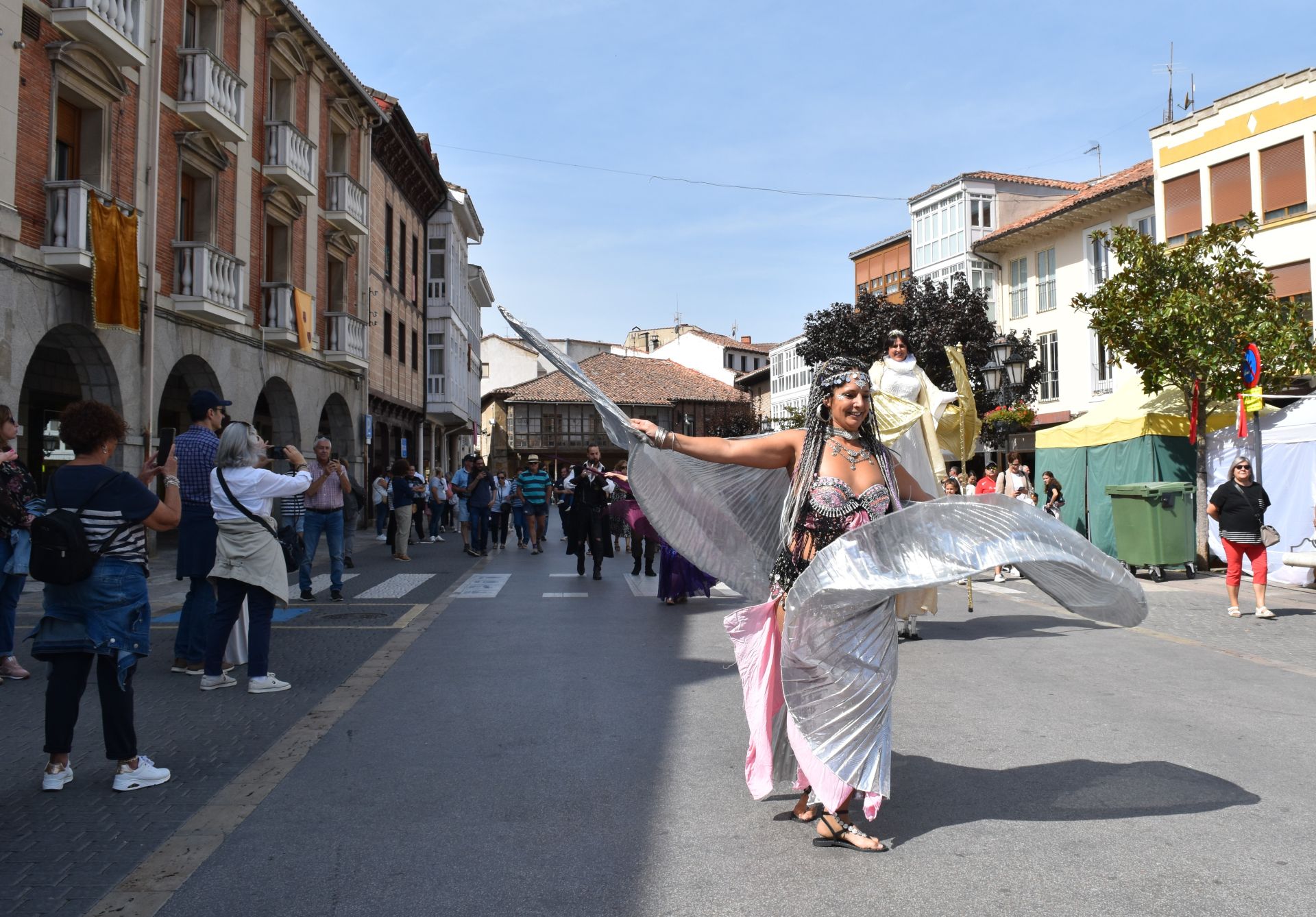 Carlos I y su hermana Leonor regresan a Aguilar de Campoo