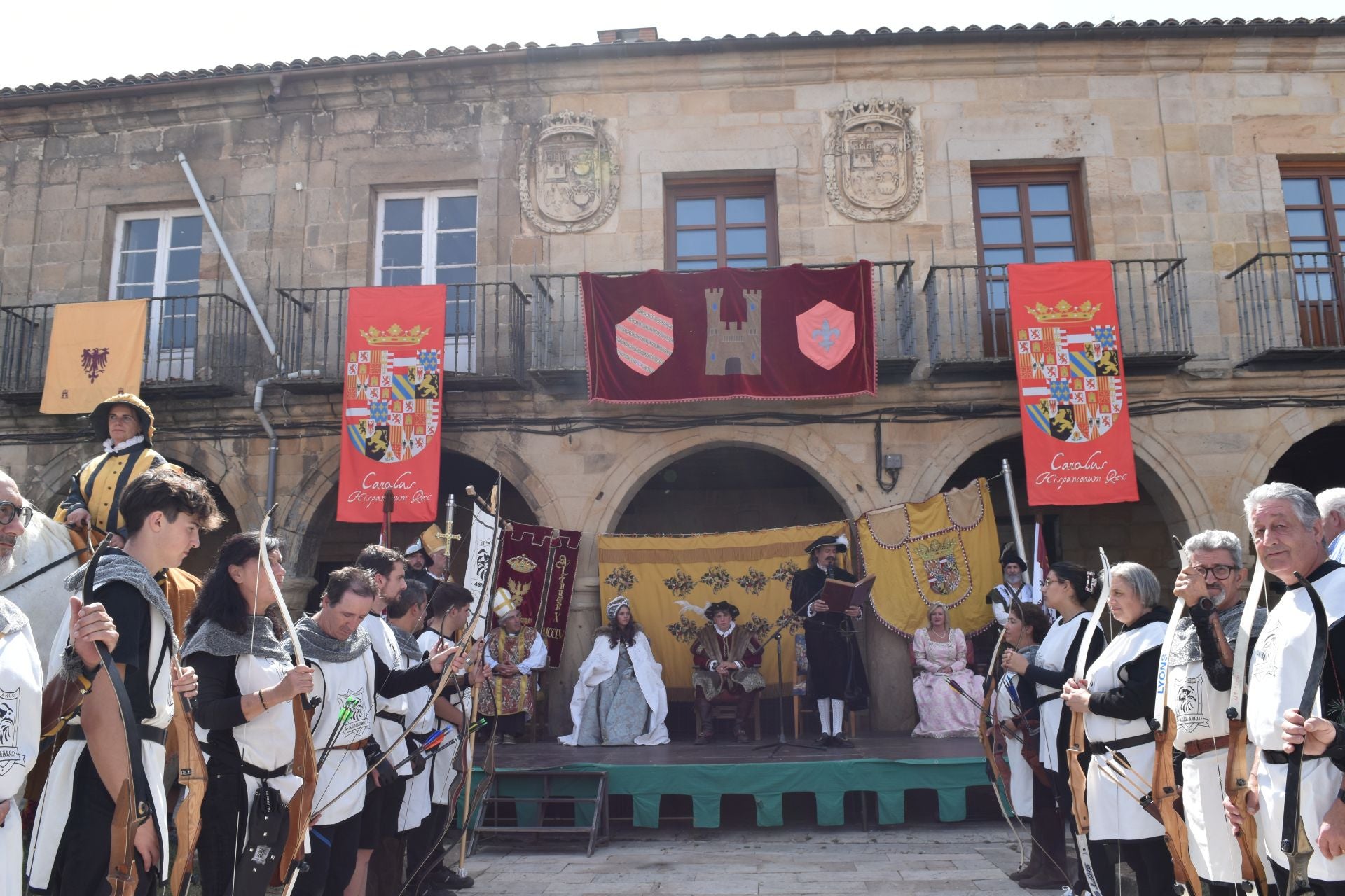 Carlos I y su hermana Leonor regresan a Aguilar de Campoo