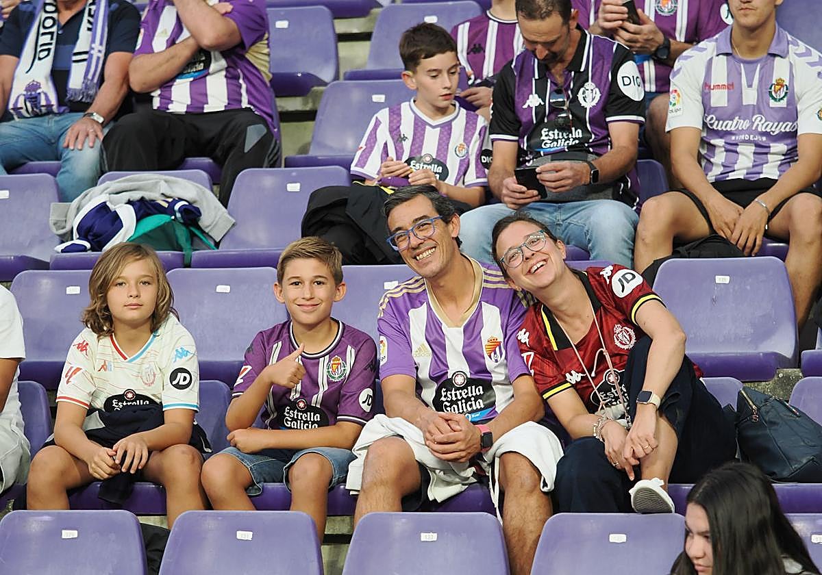 Asistentes al Real Valladolid - Almería.