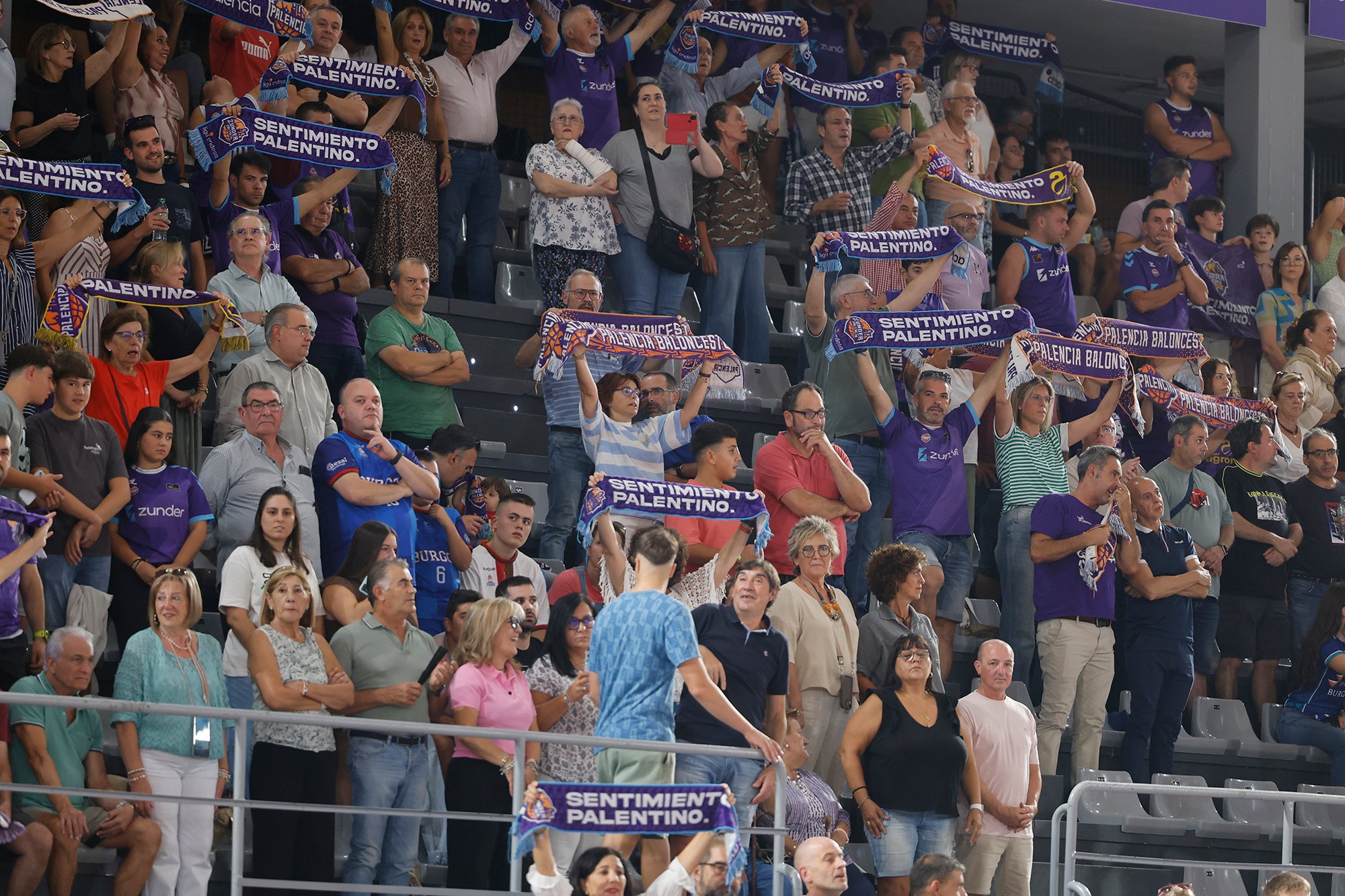 Búscate en las gradas de la final de la Copa Castilla y León de Baloncesto