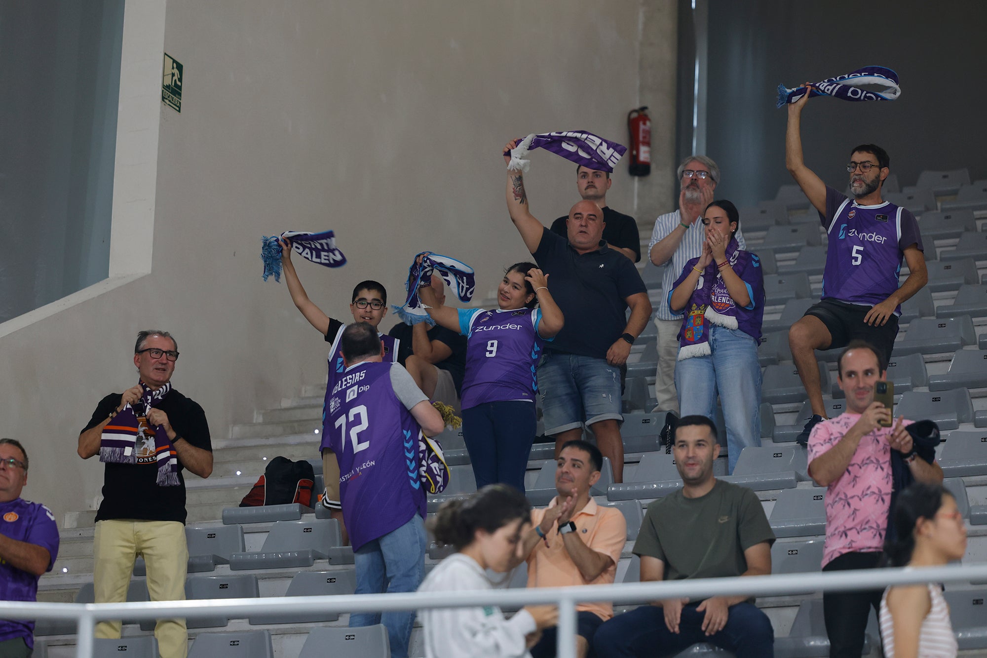 Búscate en las gradas de la final de la Copa Castilla y León de Baloncesto