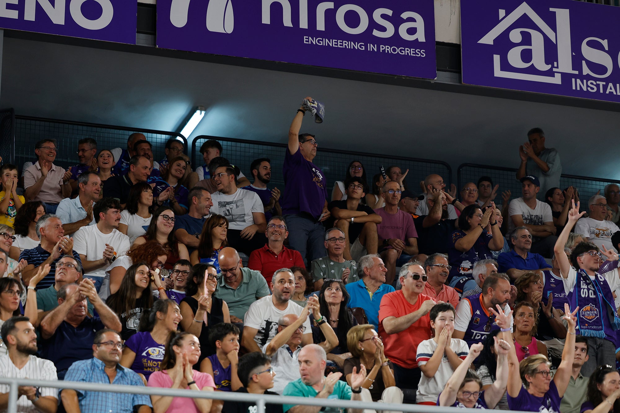 Búscate en las gradas de la final de la Copa Castilla y León de Baloncesto