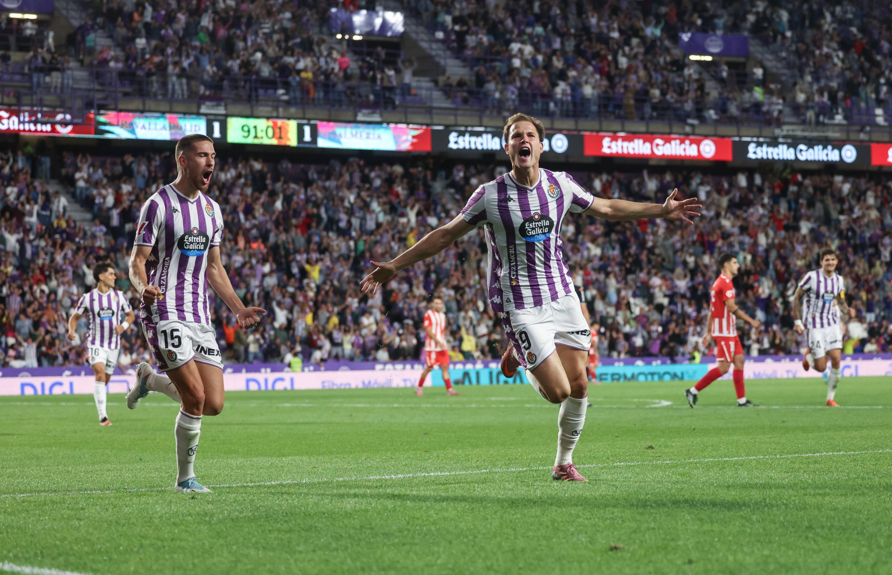 La victoria del Pucela ante el Almería, en imágenes