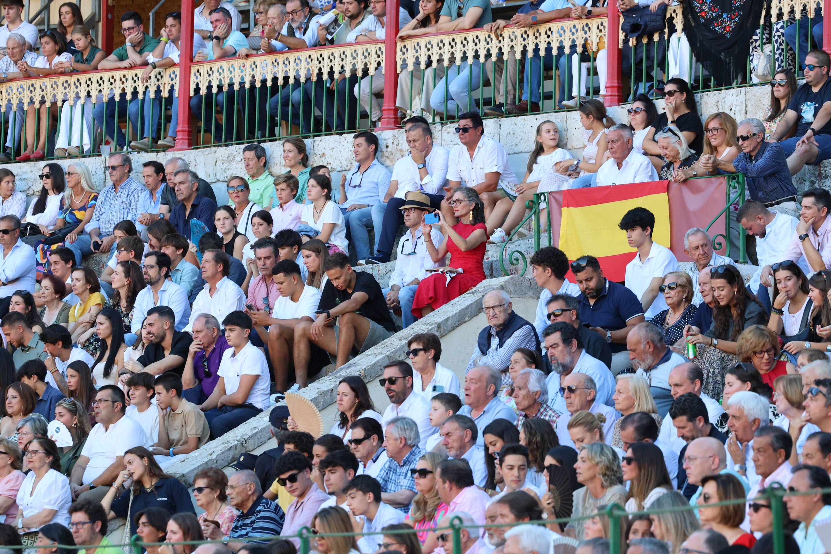 La corrida de El Fandi, Escribano e Ismael Martín, en imágenes