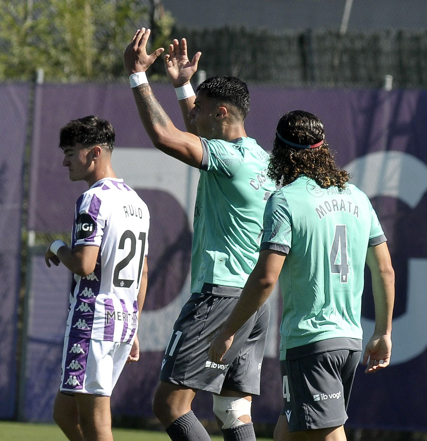 Fotos del partido entre la Segoviana y el Valladolid B