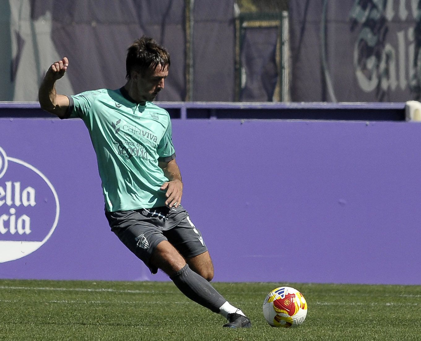 Fotos del partido entre la Segoviana y el Valladolid B