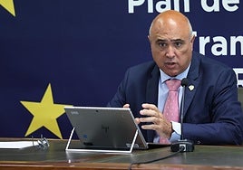 El subdelegado, Jacinto Canales, en la rueda de prensa de Aemet de este lunes.