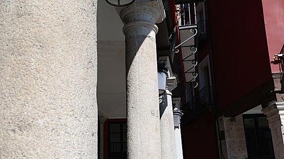 El secreto de la columna falsa de la Plaza Mayor de Valladolid