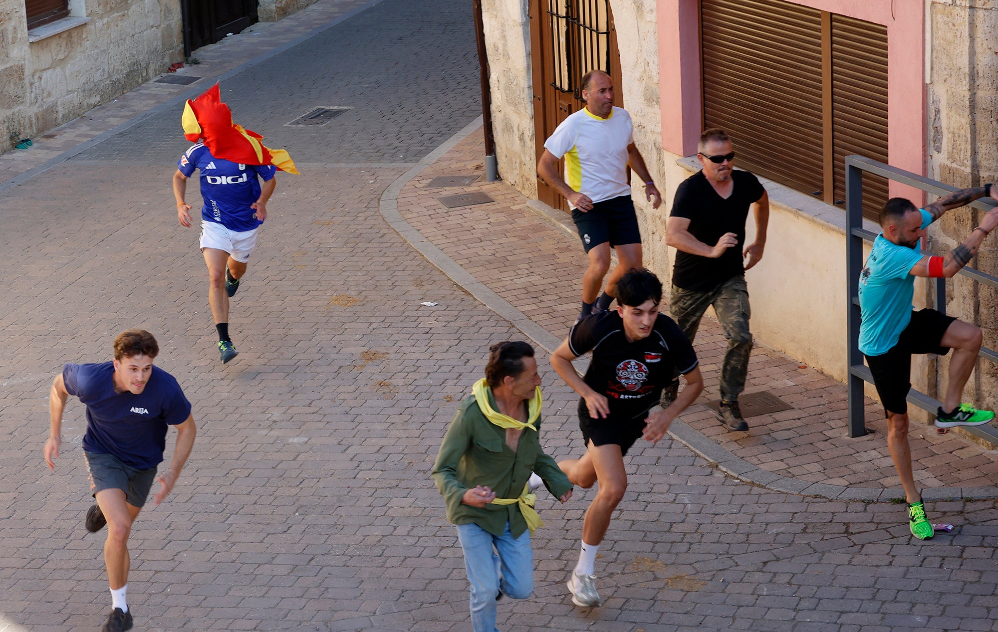 Galindo despide las fiestas de Astudillo