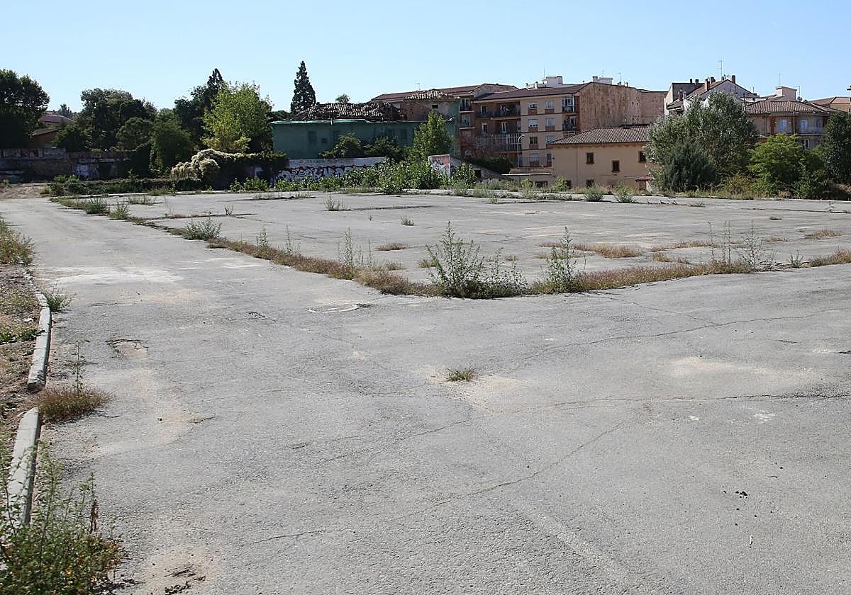 Espacio del antiguo Regimiento que ocuparán los autobuses turísticos.