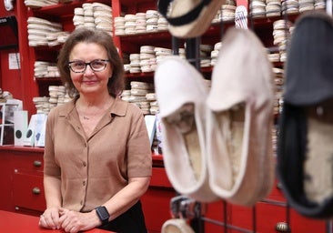 Calzados Lobo, referente de la alpargata y los 'pisamierdas', se despide