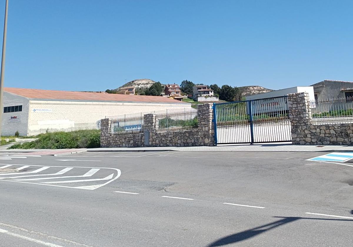 Lugar donde se construirá la rotonda que dará acceso al Mercadona.