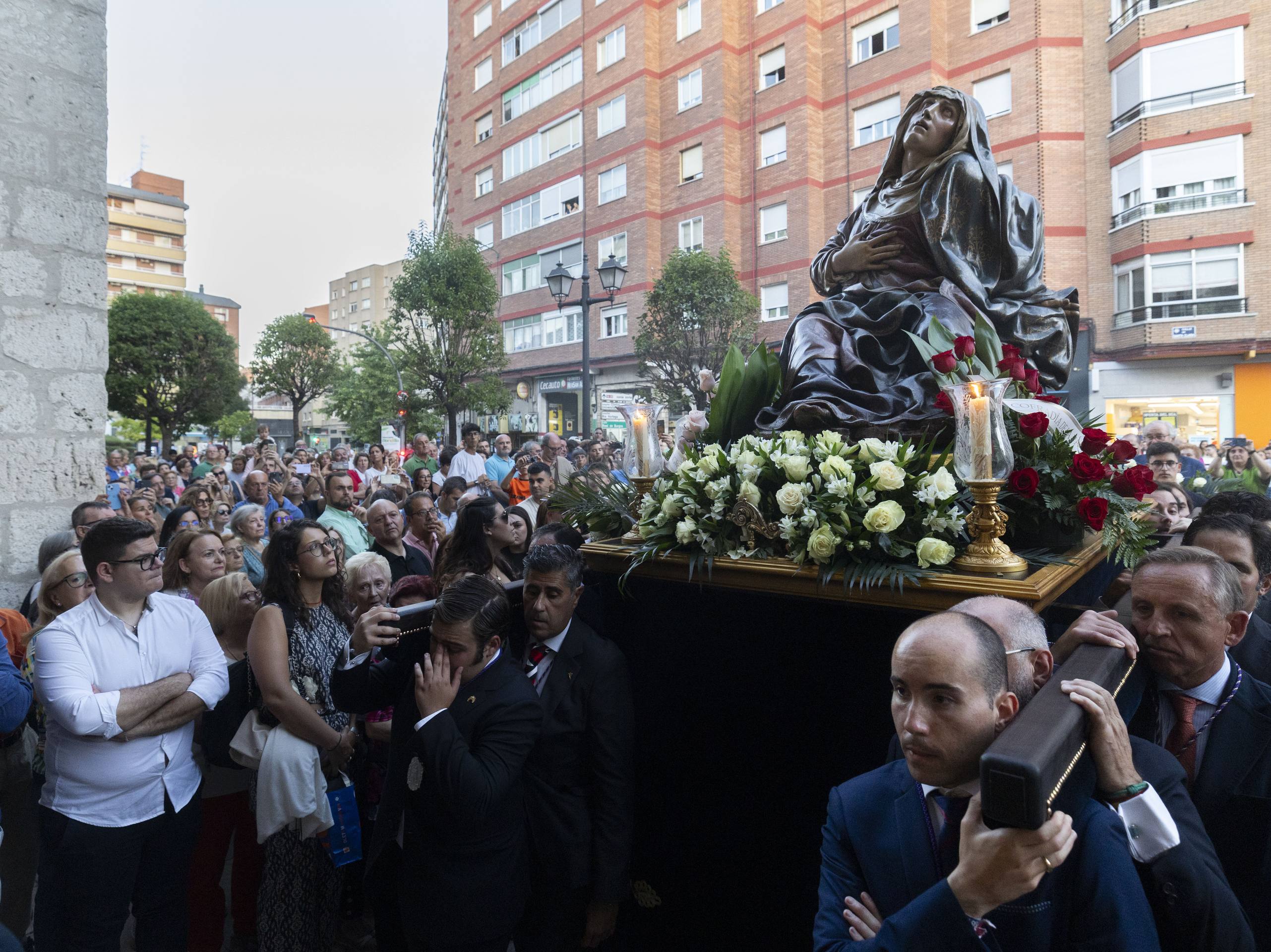 Las imágenes de la procesión de Nuestra Señora de las Angustias