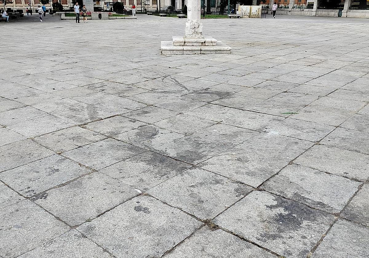 Fotografía de la plaza de San Pablo aportada por el PSOE municipal.