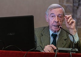 José Antonio Ruiz Hernando, durante una conferencia en San Quirce.