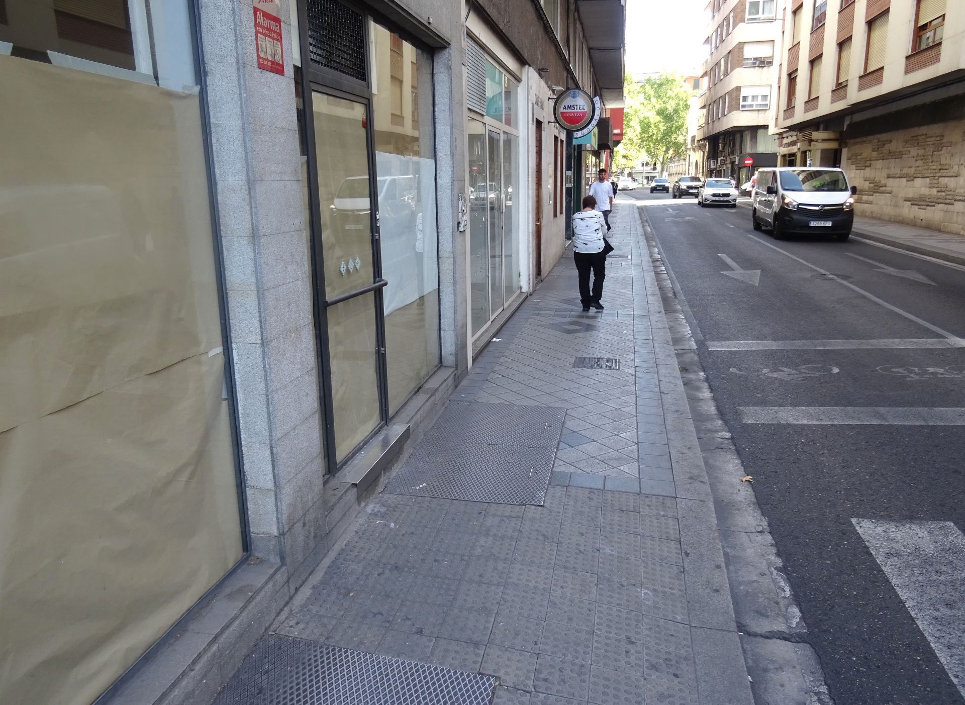 El bar y sala de bailes Bogaloo, que sí está abierto.