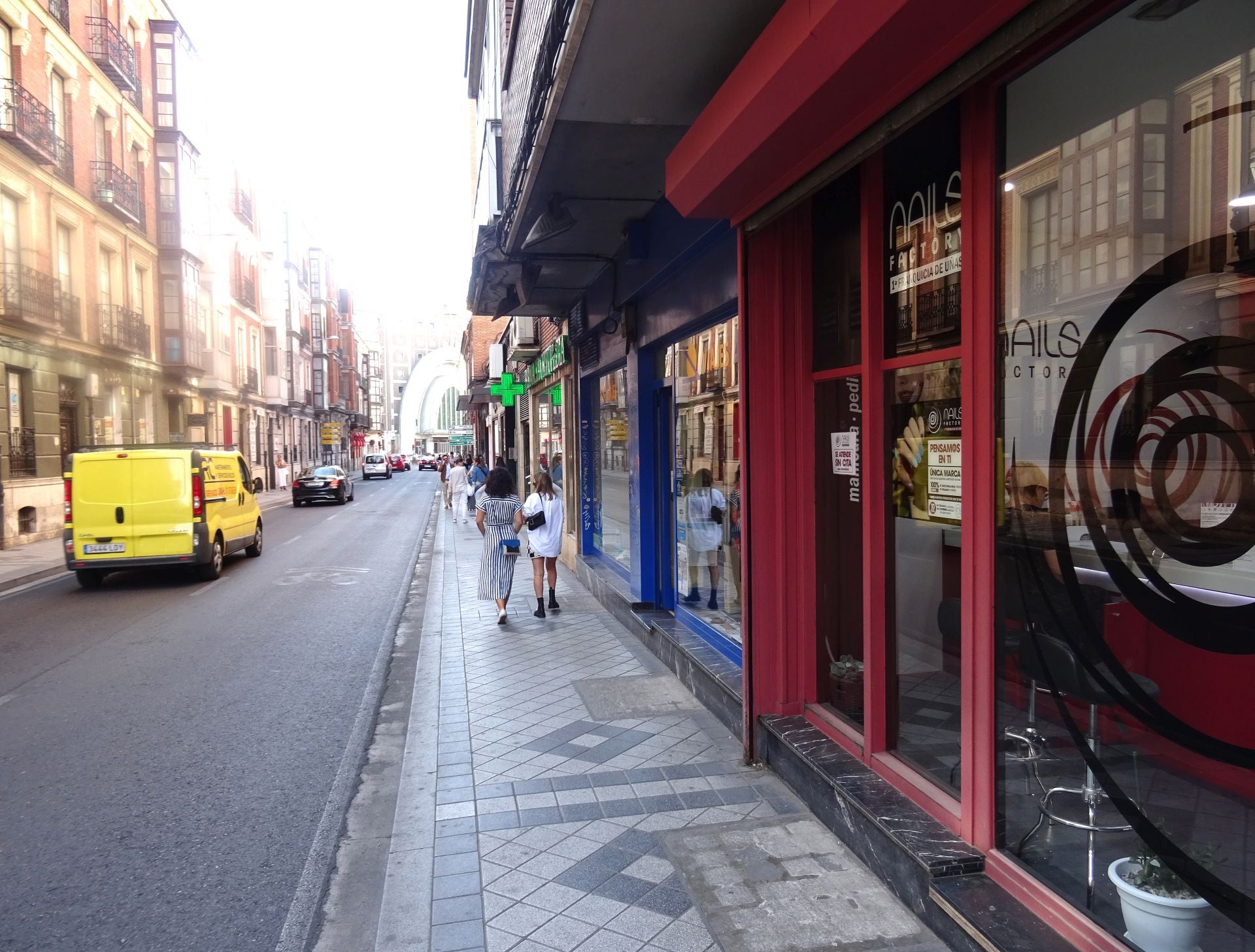 La tienda de uñas Nails Factory.