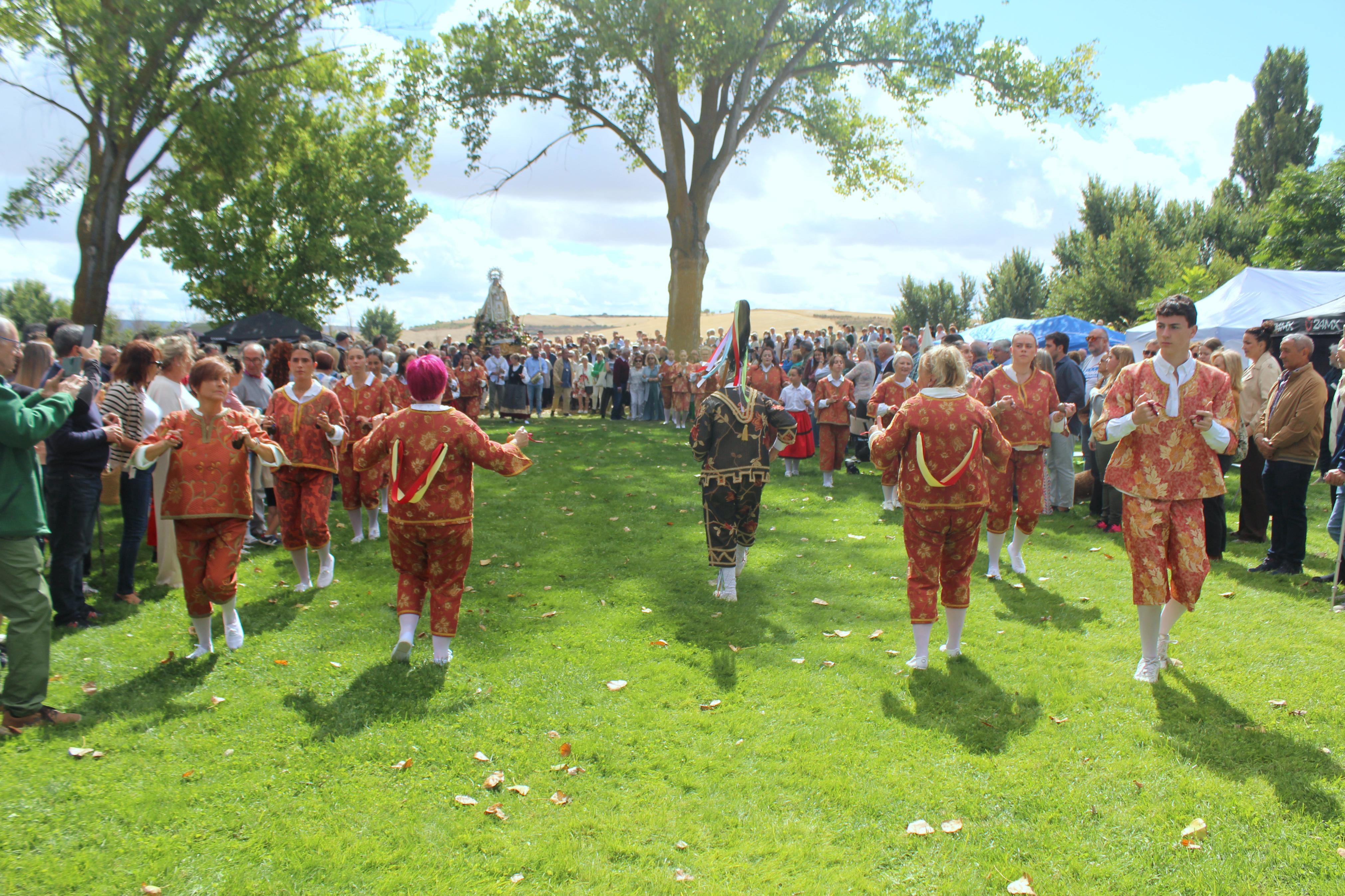 Torquemada se rinde a la Virgen de Valdesalce