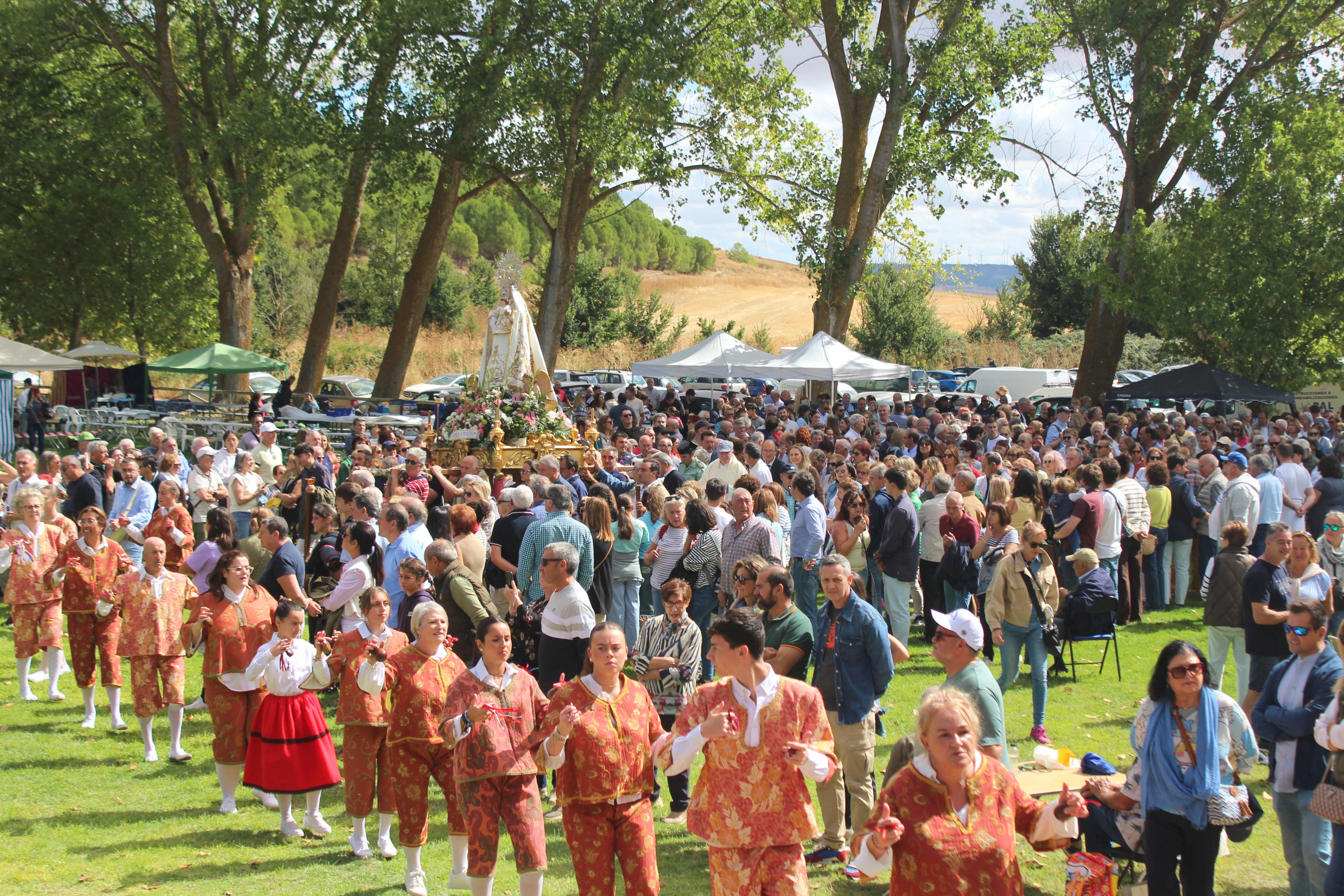 Torquemada se rinde a la Virgen de Valdesalce