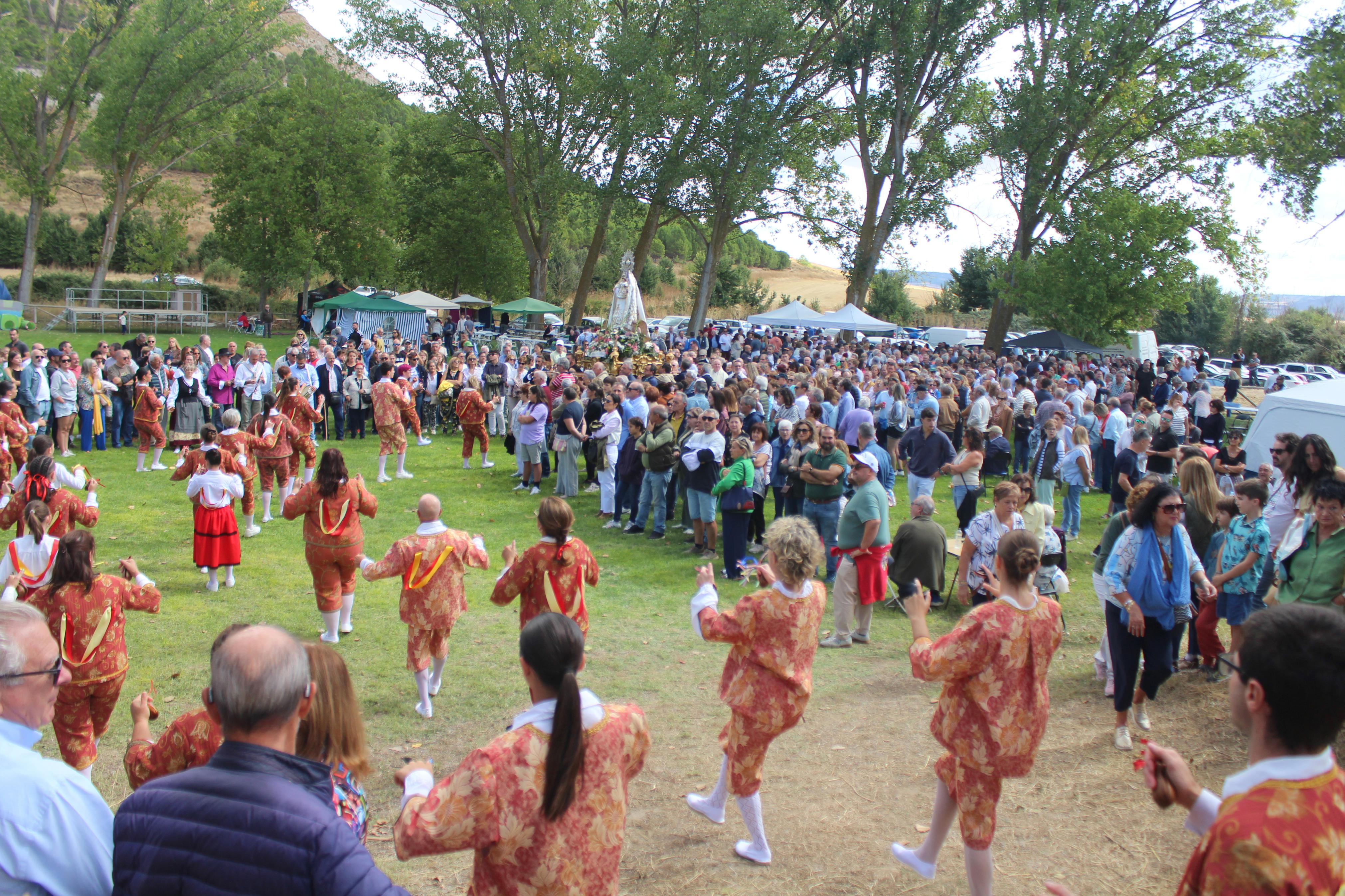 Torquemada se rinde a la Virgen de Valdesalce