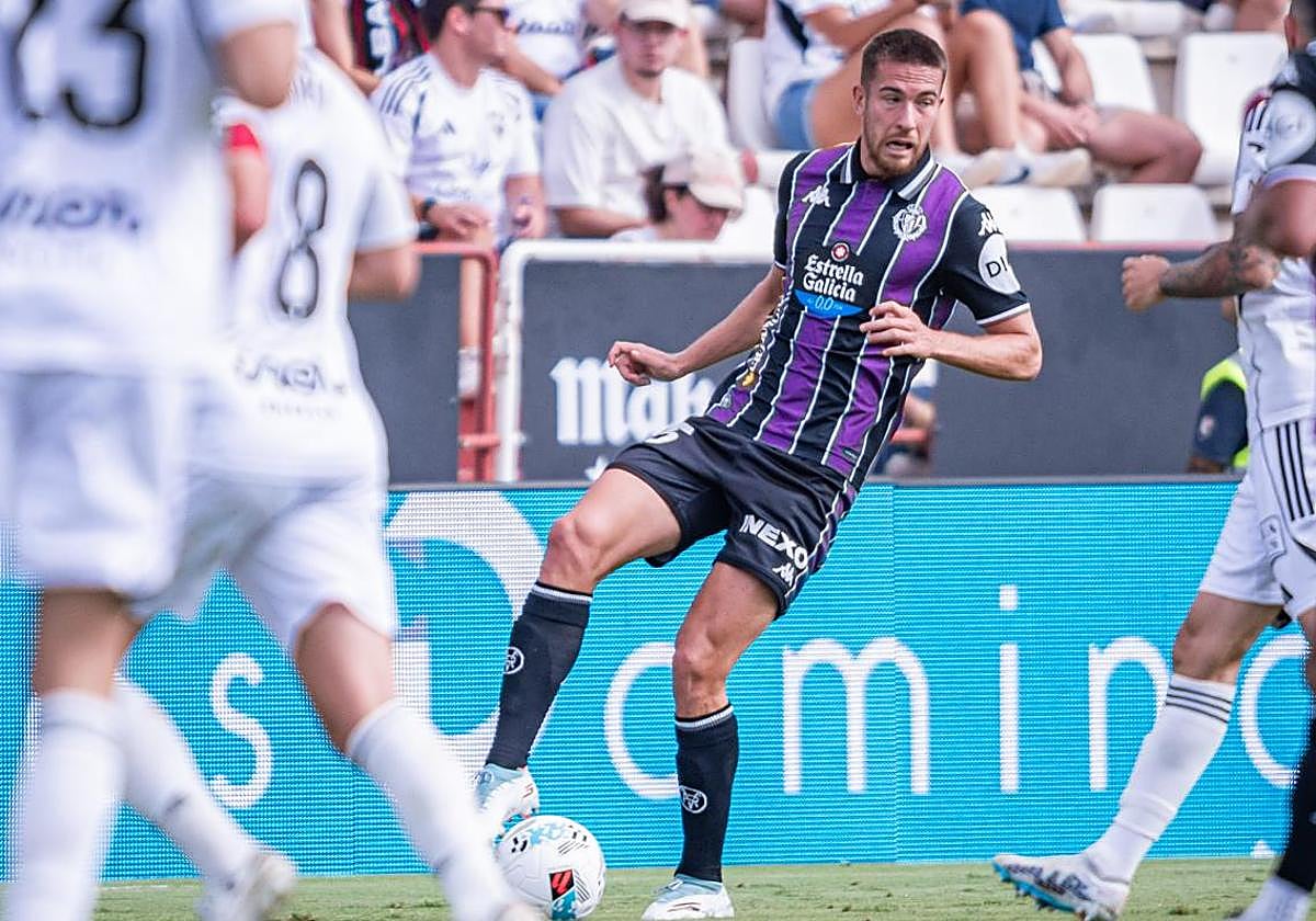 Pablo Tomeo, durante el último partido del Real Valladolid en el campo del Albacete.