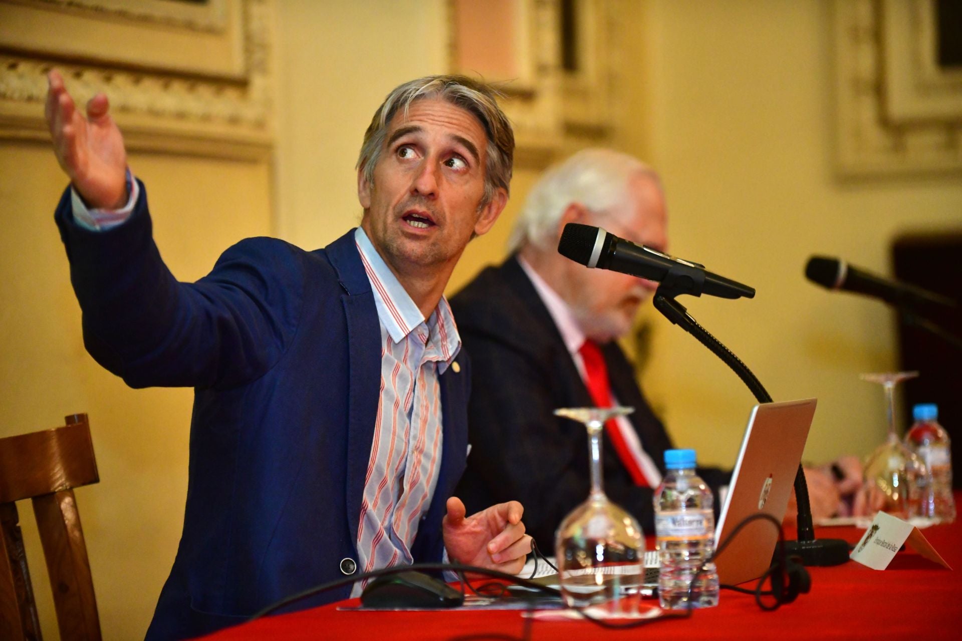 Enrique Berzal, en una conferencia.