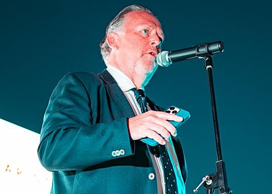 Rian Butcher, presidente del club El Salvador.