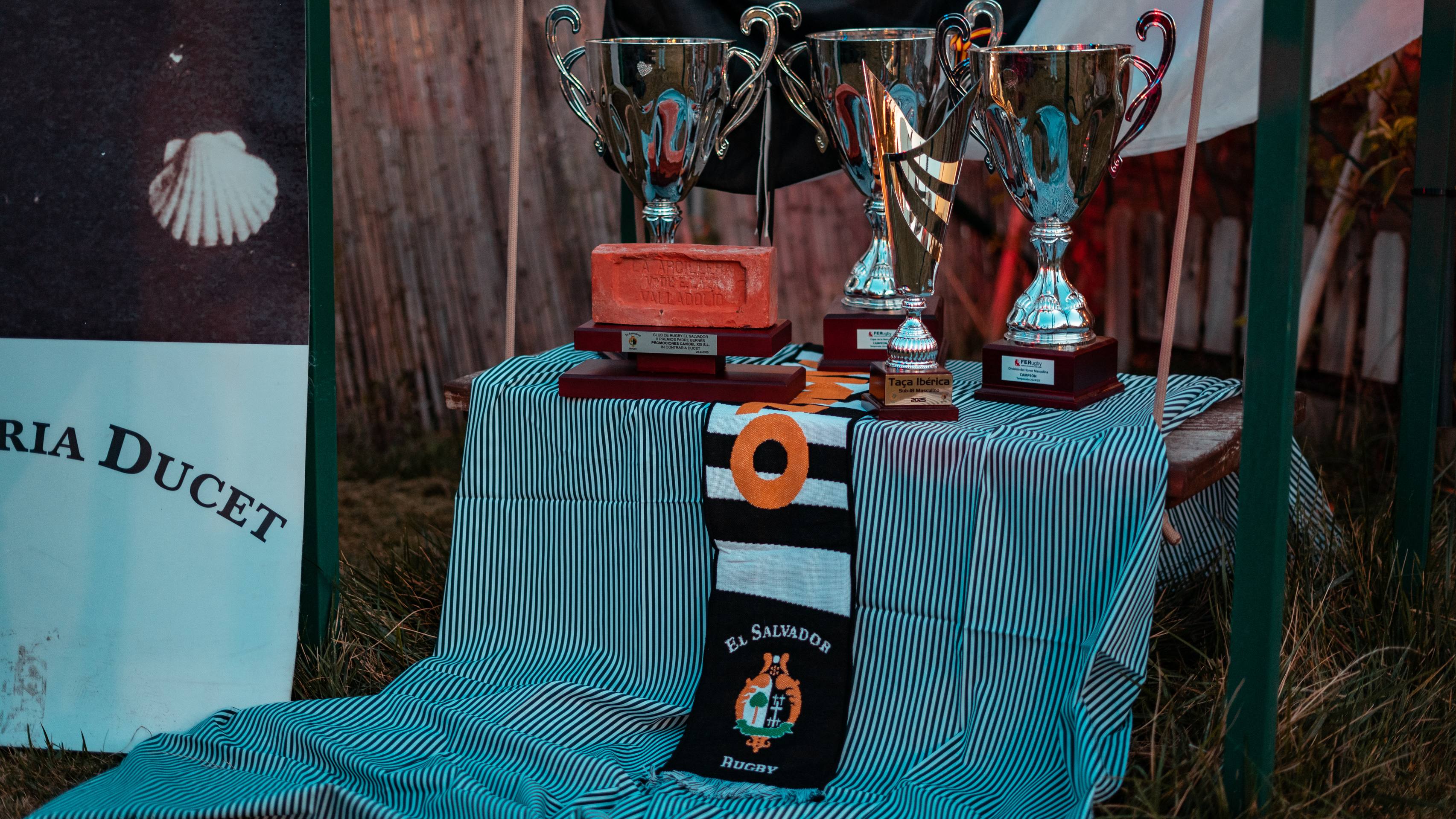 Las imágenes de la gala del 65 aniversario de El Salvador