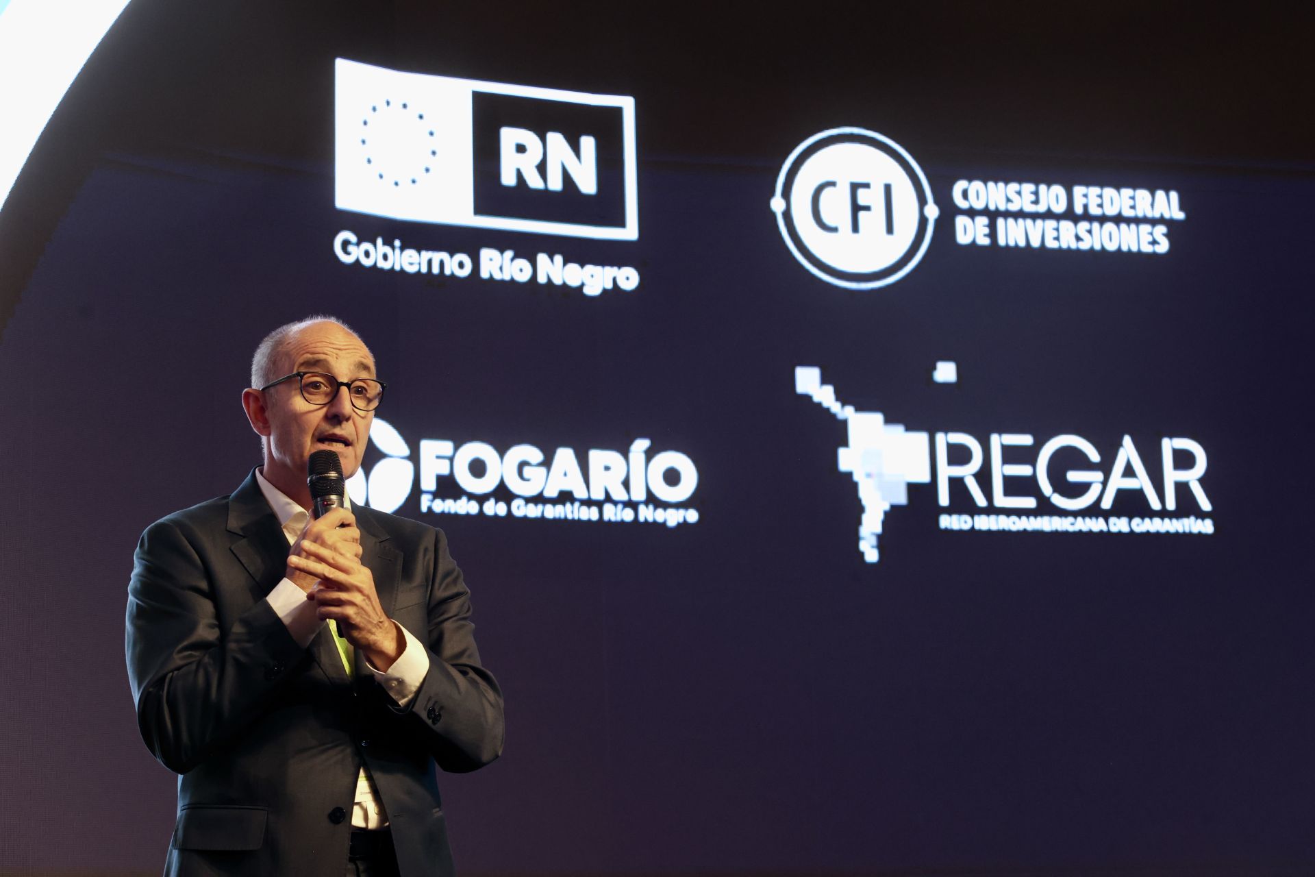 El Presidente de Iberaval, Pedro Pisonero, en el debate iberoamericano.