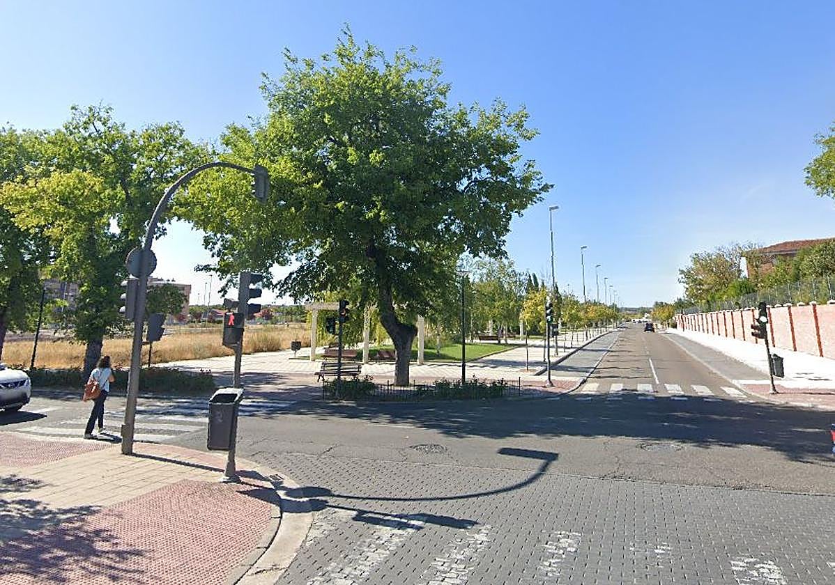 Cruce del Paseo de Belén con el Camino del Cementerio, en cuyas inmediaciones se ha producido el accidente.