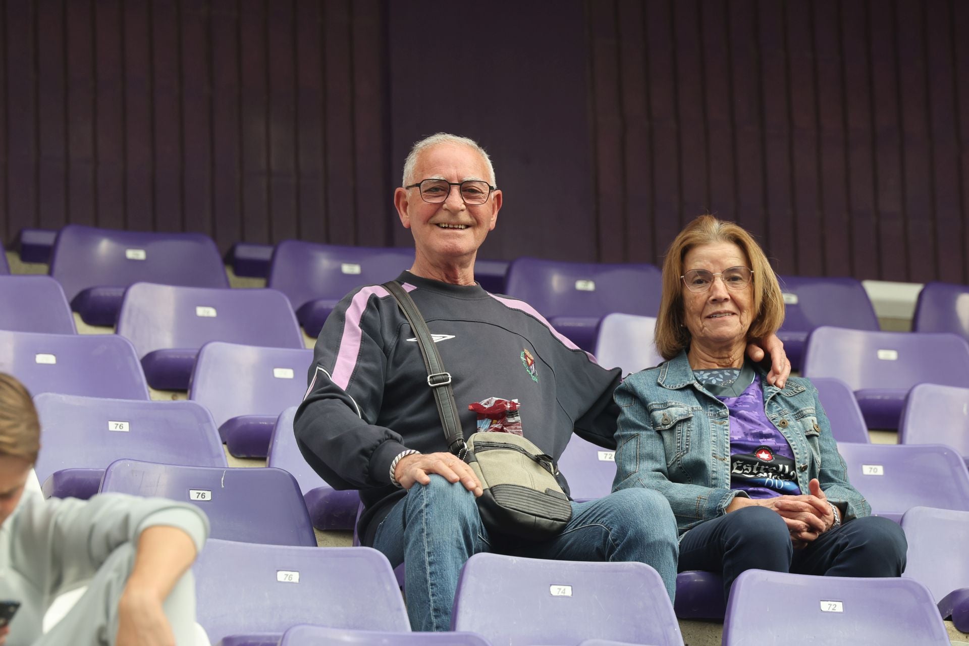 Búscate en la grada del Real Valladolid-Cultural Leonesa 2/4