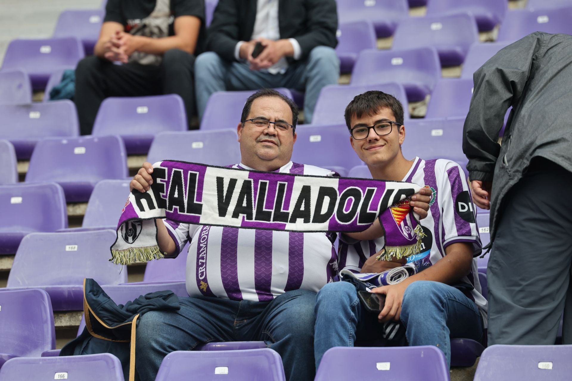 Búscate en la grada del Real Valladolid-Cultural Leonesa 3/4