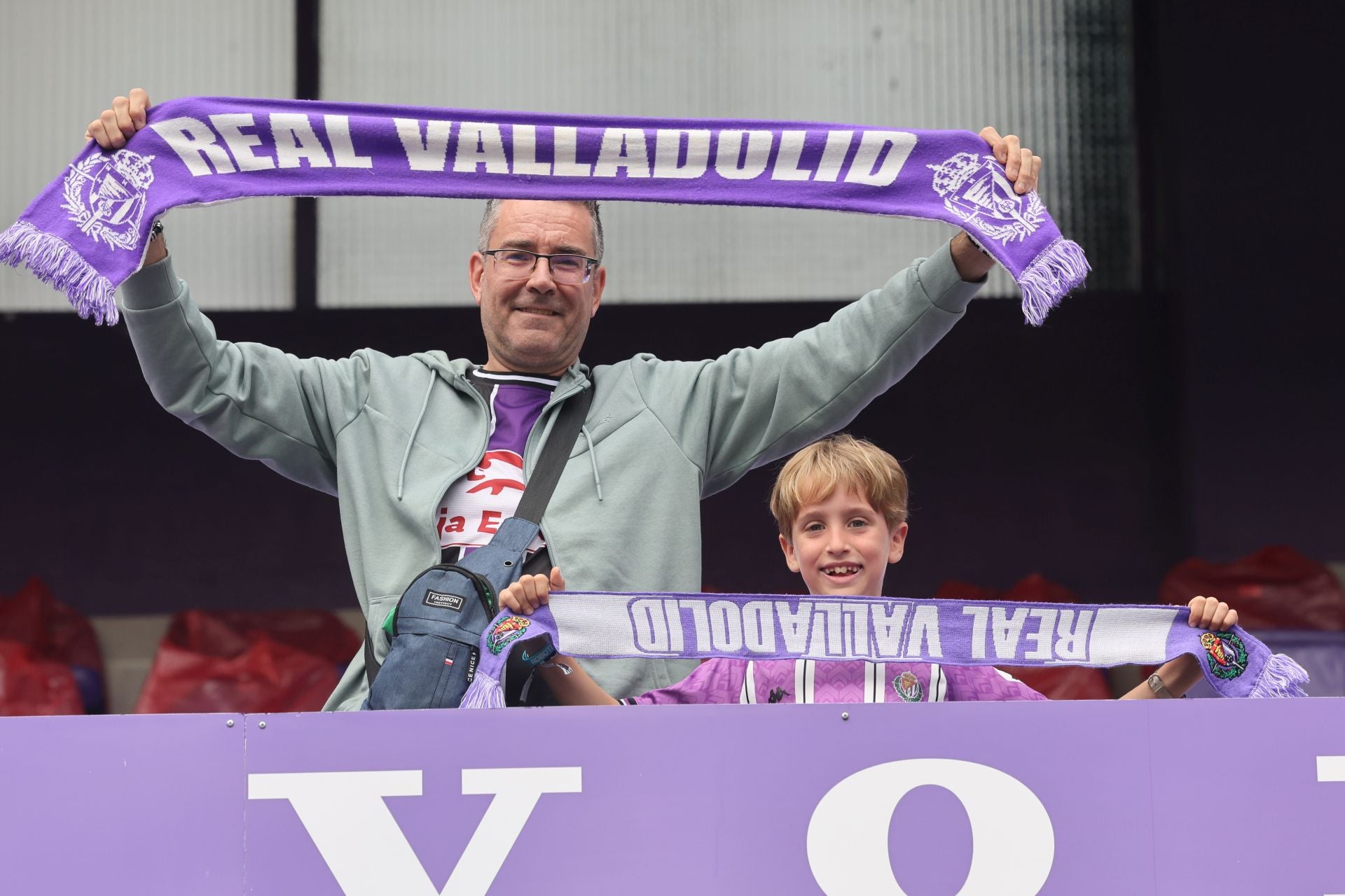Búscate en la grada del Real Valladolid-Cultural Leonesa 4/4