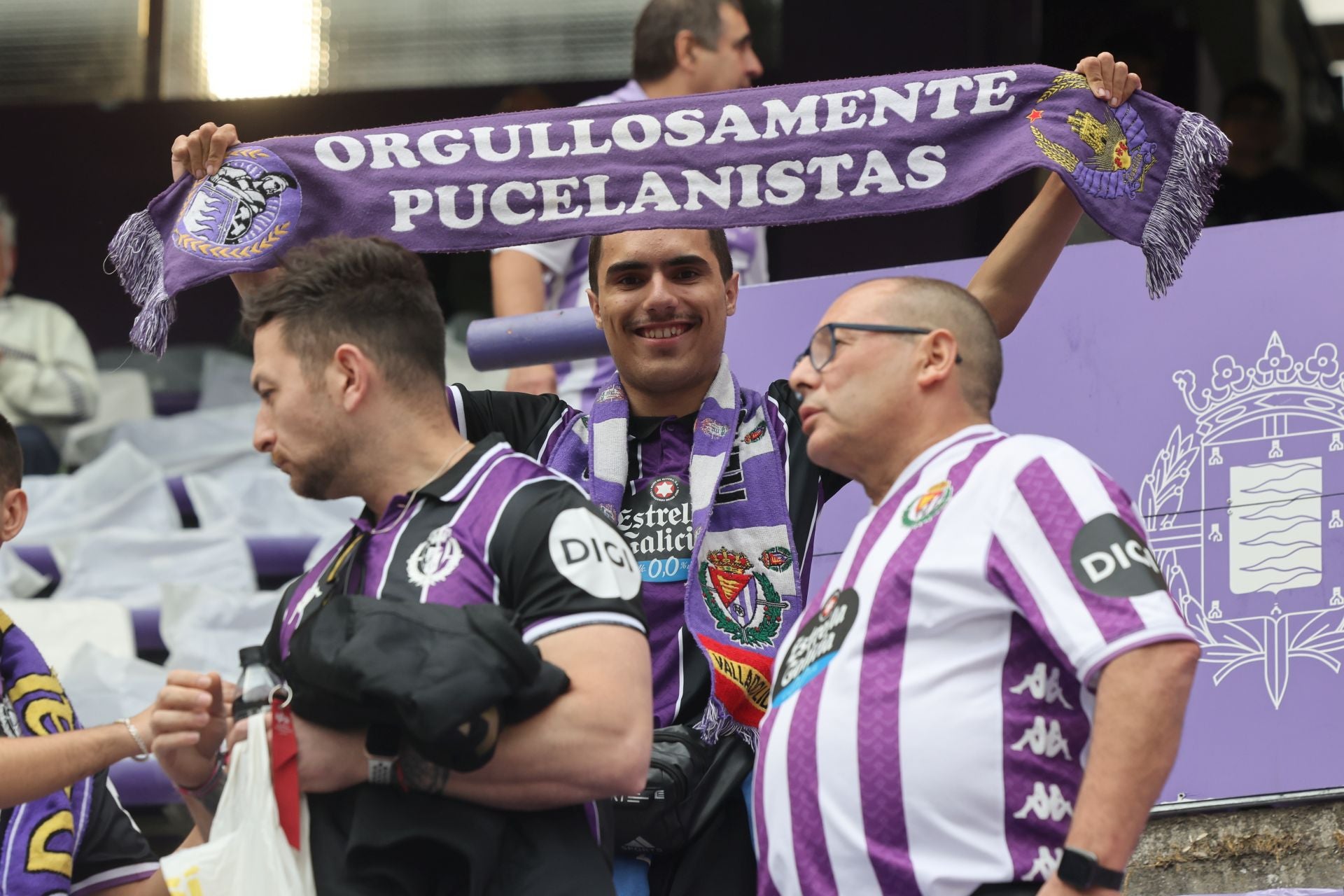Búscate en la grada del Real Valladolid-Cultural Leonesa 4/4